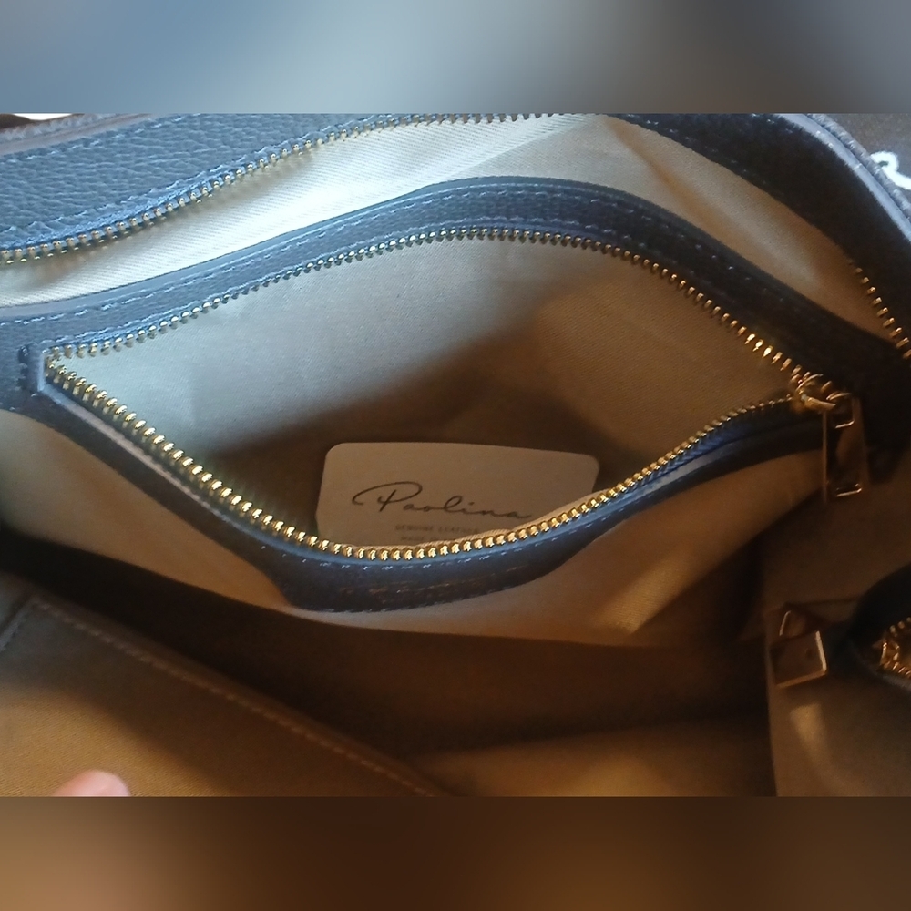 Paolina -Genuine Leather Shoulder Bag, NWT, Gray, 2 Open/1 Large Zippered Pocket - Picture 9 of 14